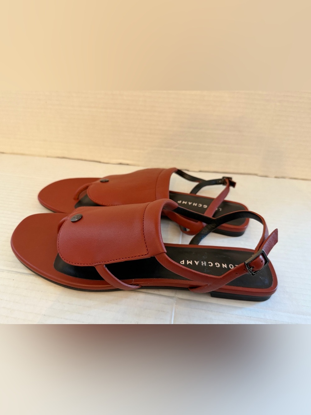 Longchamp le Pilage Shield leather Sandal red Size EU 41 US 10 made in Italy NEW